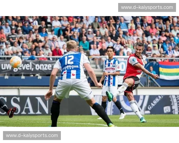 绿茵场上的“古堡”之战：当鹿特丹斯巴达的坚韧撞上海牙的狂放